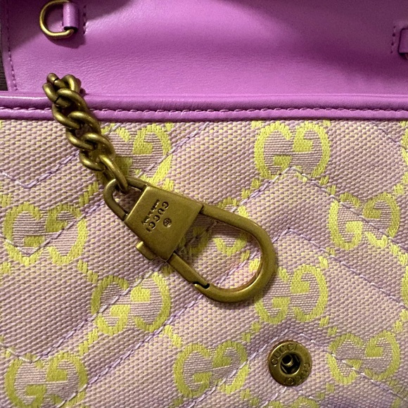 đź’Ż Authentic Gucci Super Mini Marmont Pink and Gold Women's Bag - Picture 8 of 12